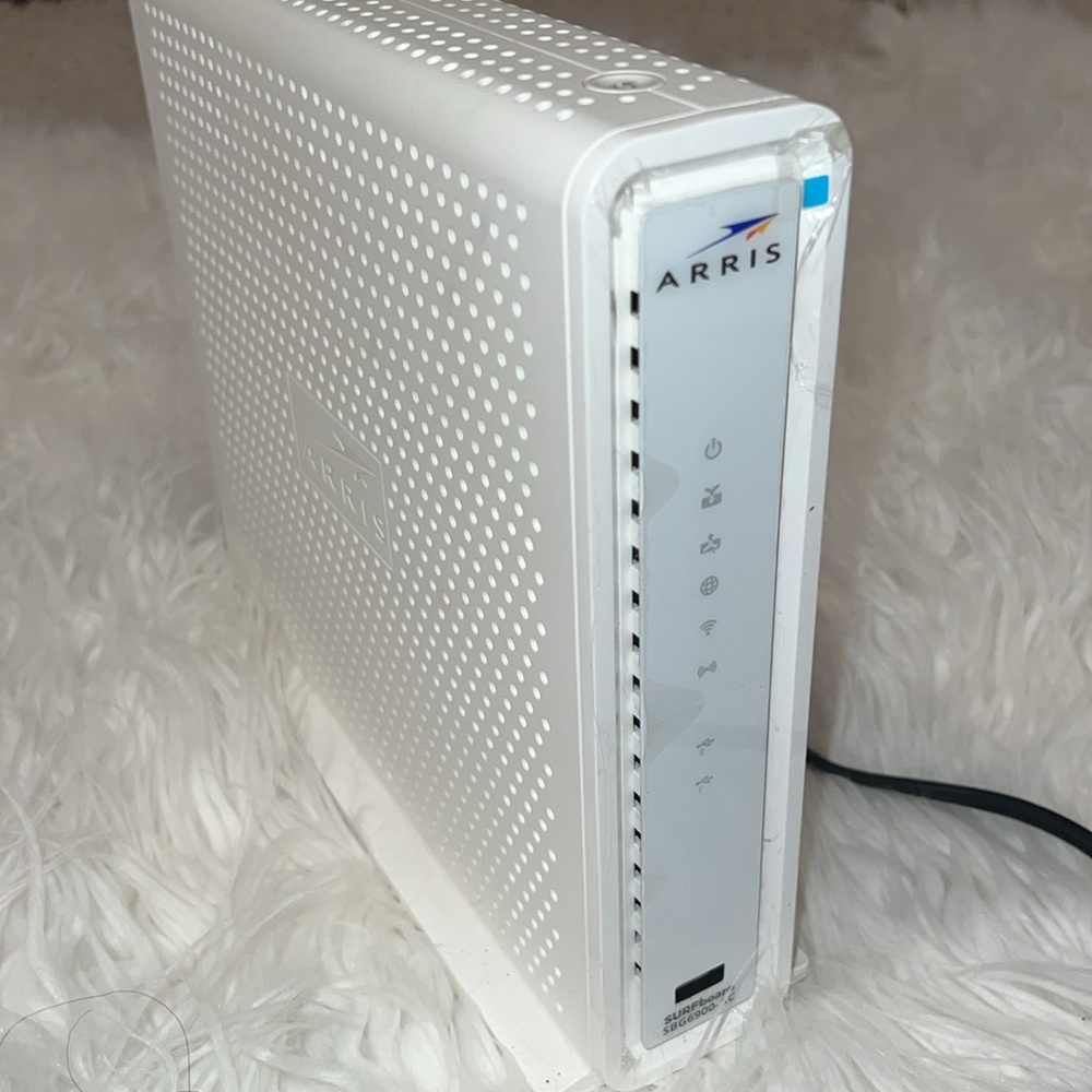 Arris Surfboard - High-Speed Internet Modem